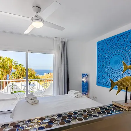 Chill Out House * 칼라오살바헤