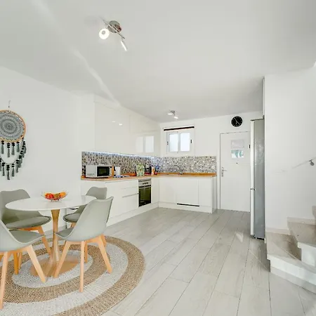Chill Out House