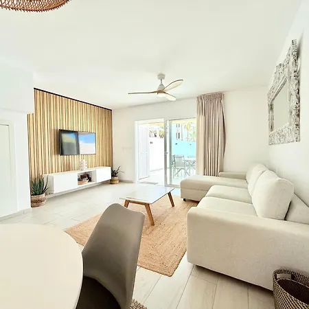 Chill Out House * Callao Salvaje